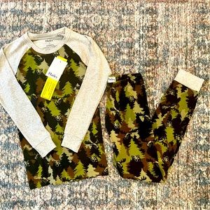 Brand NWT Organic cotton Hatley Pajamas - sz 8